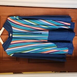 Loose fit lightweight sweatshirt with hood